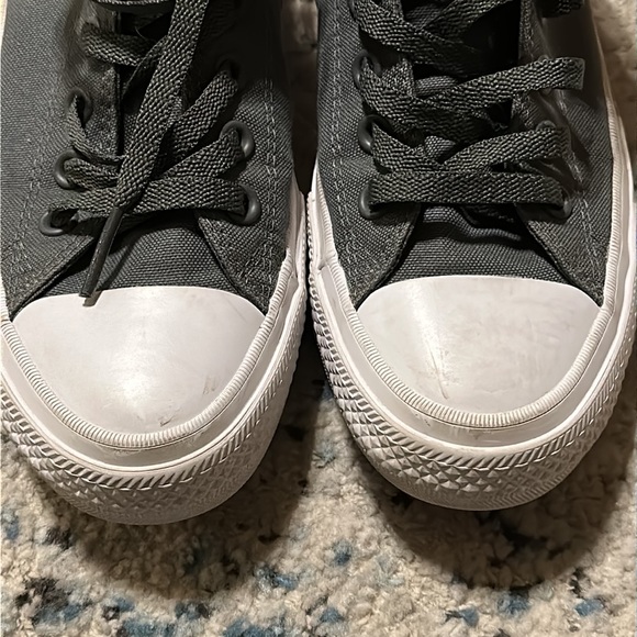 Chuck Taylor Converse High Tops Size 7 - Picture 11 of 11